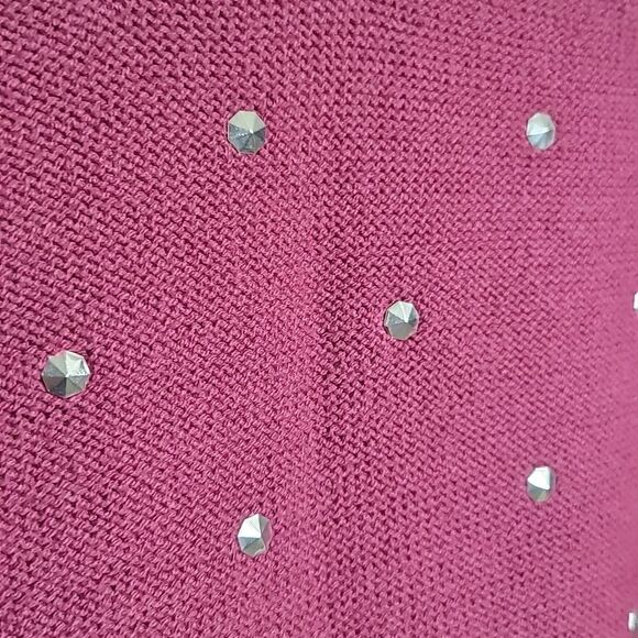 Rock & Republic Burgundy Maroon Silver Stud Round Neck Knit Sweater - Picture 4 of 7